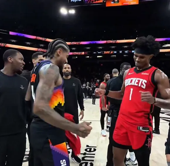 开云登录入口-满满爱意!杰伦-格林赛后与阿门、申京、范弗利特一一拥抱